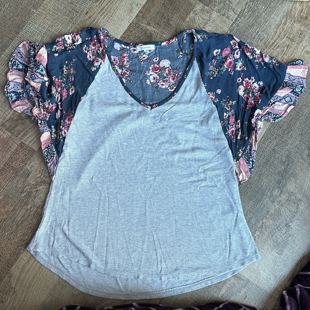 Maurice’s Floral Short Sleeve Top XS worn twice